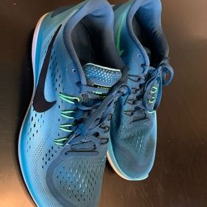Men’s Nike Running Shoes 9.5